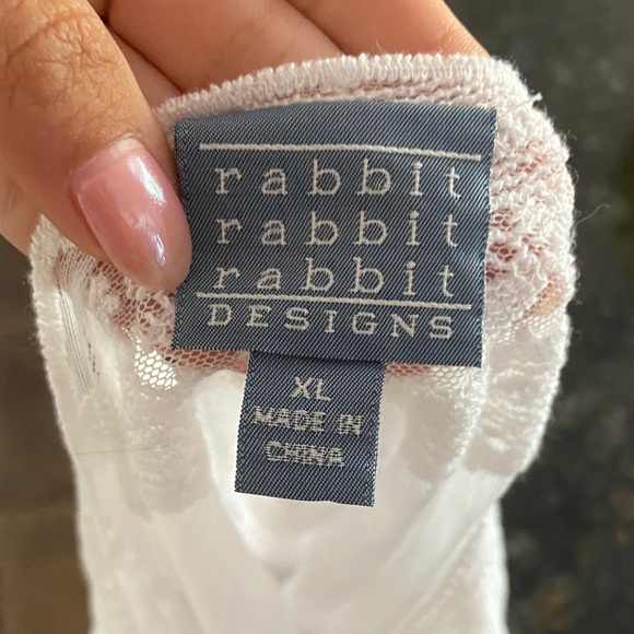Rabbit Rabbit Rabbit White Lace Top with Branded Navy Tag - Picture 2 of 2